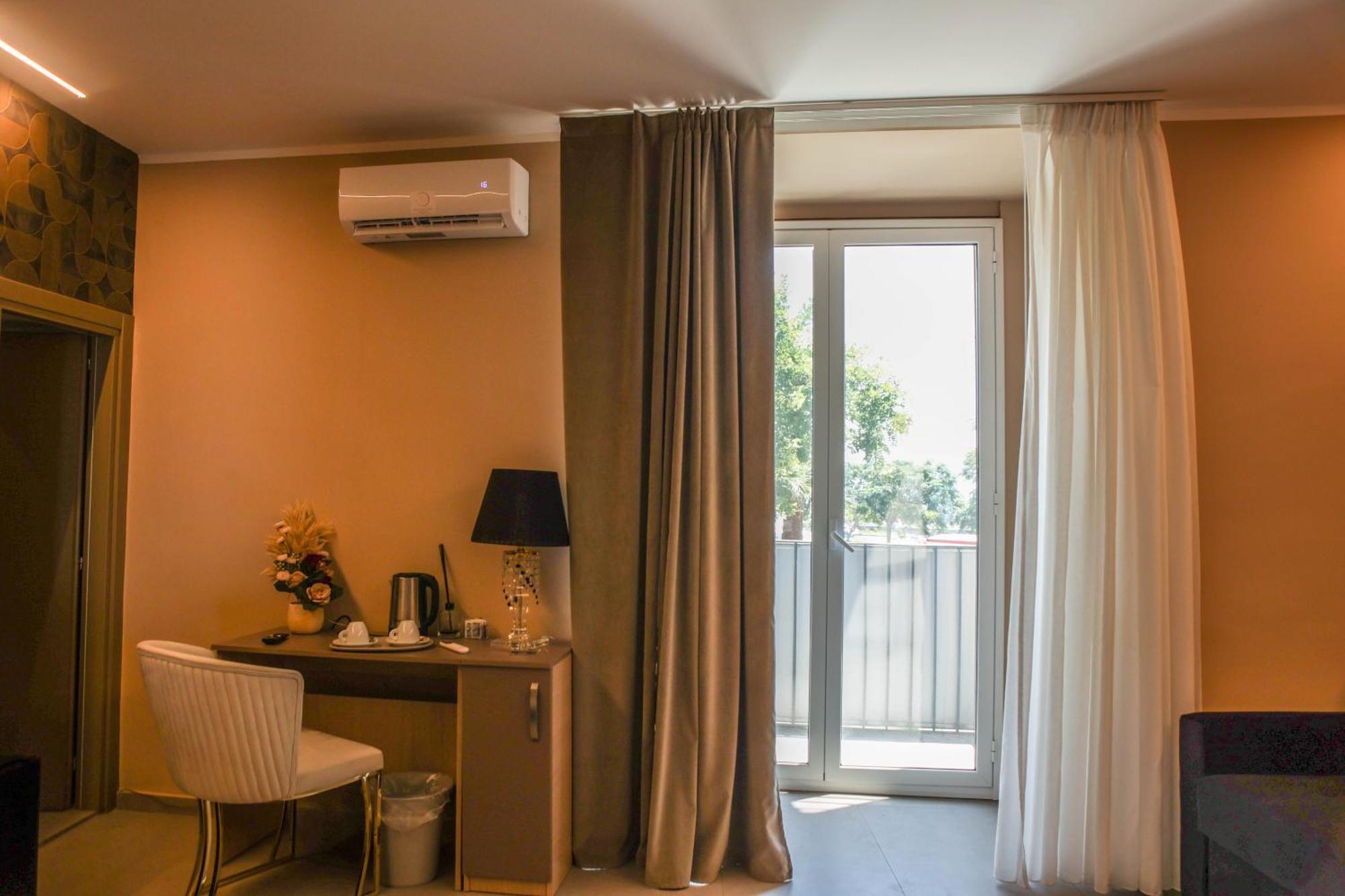 B&B Suites&Rooms Piazza Dei Martiri Catania Eksteriør bilde