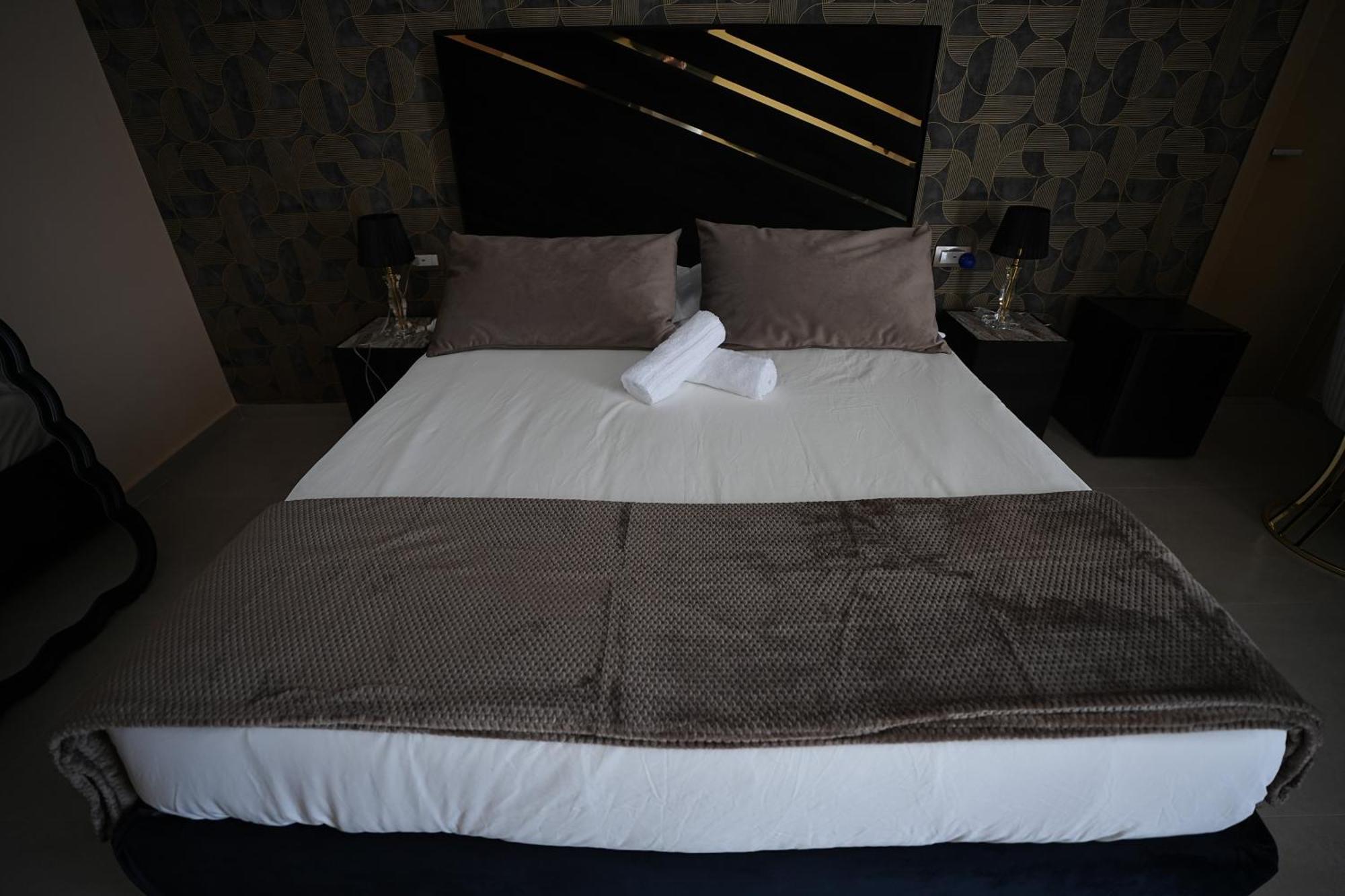 B&B Suites&Rooms Piazza Dei Martiri Catania Eksteriør bilde